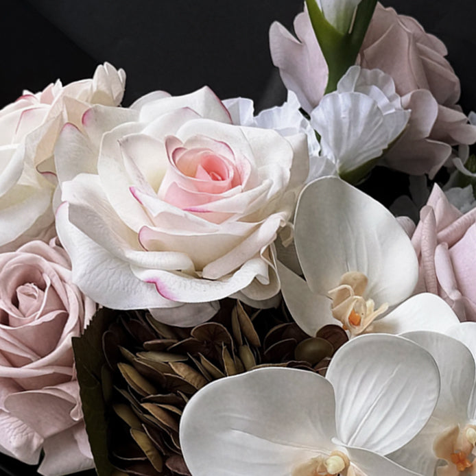 Blush Noir