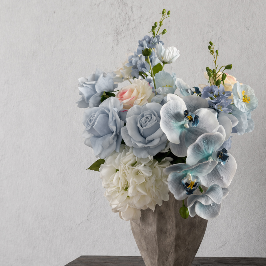 Powder Blue Rose (14 stems)