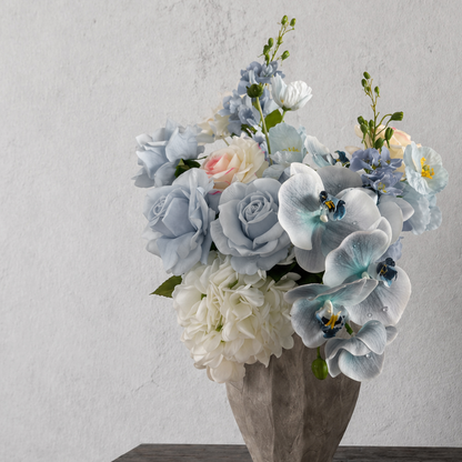 Powder Blue Rose (14 stems)